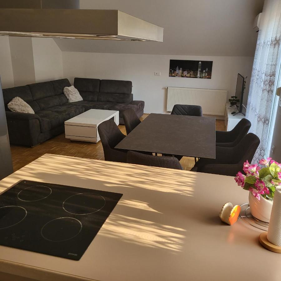 Apartment Zelimlje Skofljica Ngoại thất bức ảnh