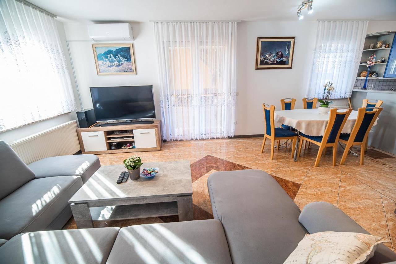 Apartment Zelimlje Skofljica Phòng bức ảnh